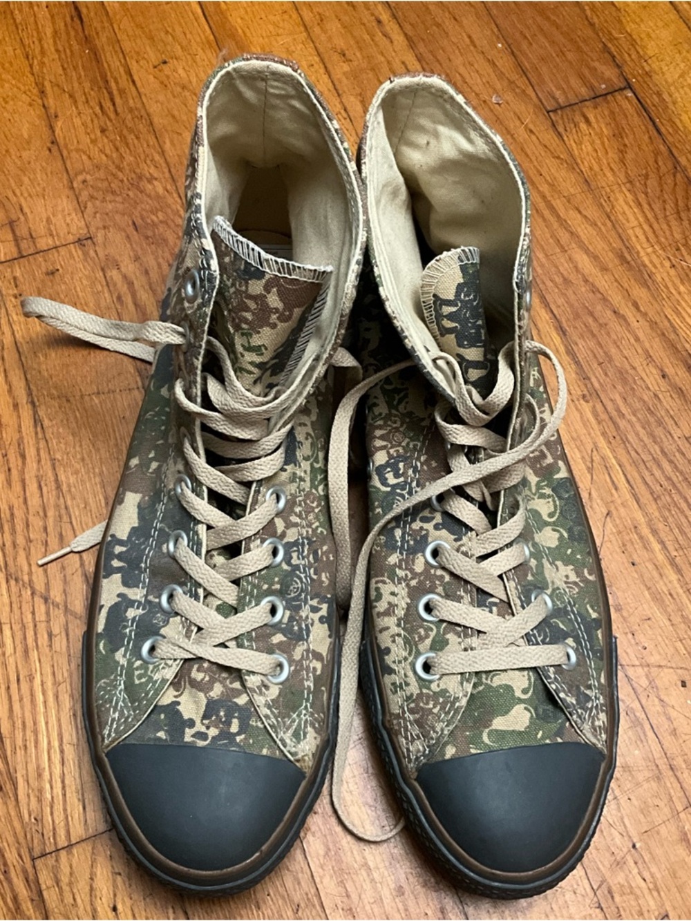 Mens Converse Chuck Taylor All Star camo style canvas hi top sneakers 11